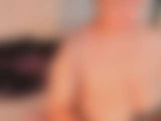 Live cam show with saramontoya - Strapon on Camsoda