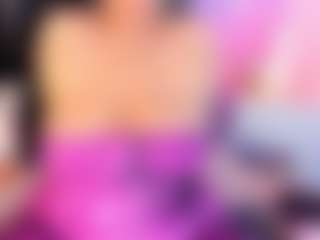 Live cam show with saramontoya - Strapon on Camsoda