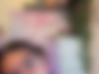 Live cam show with Anny Luna - Striptease on parknlotfishbdy