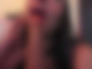 Live cam show with Anny Luna - Brown Eyes on AdultVida.com