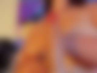 Live cam show with Anny Luna - Skinny on Hubzter Live