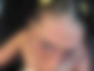 Live cam show with Anny Luna - Big Tits on TeamSkeetLive