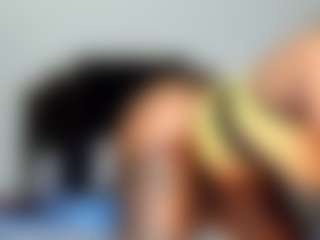 chaneldreamzz's Live Sex Cam Show
