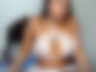chaneldreamzz's Live Sex Cam Show