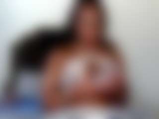 chaneldreamzz's Live Sex Cam Show