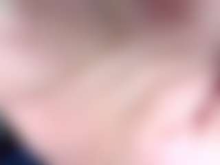 chaneldreamzz's Live Sex Cam Show