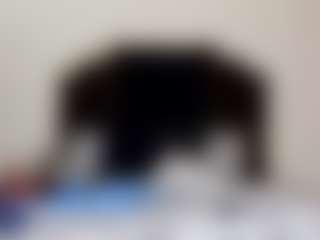 chaneldreamzz's Live Sex Cam Show