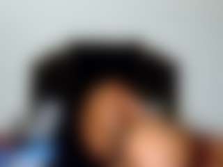 chaneldreamzz's Live Sex Cam Show