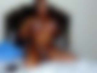 chaneldreamzz's Live Sex Cam Show