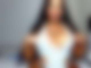 chaneldreamzz's Live Sex Cam Show