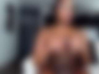 chaneldreamzz's Live Sex Cam Show