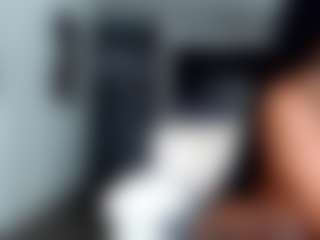 chaneldreamzz's Live Sex Cam Show