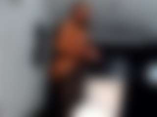 chaneldreamzz's Live Sex Cam Show
