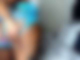 chaneldreamzz's Live Sex Cam Show