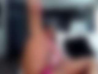 chaneldreamzz's Live Sex Cam Show