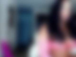 Live cam show with chaneldreamzz - Strip Brown Hair on Livezox