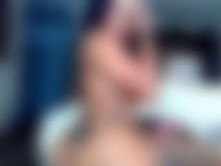 chaneldreamzz's Live Sex Cam Show