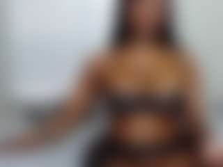 chaneldreamzz's Live Sex Cam Show