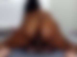 chaneldreamzz's Live Sex Cam Show