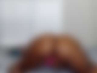 chaneldreamzz's Live Sex Cam Show