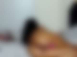 chaneldreamzz's Live Sex Cam Show