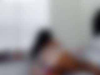 chaneldreamzz's Live Sex Cam Show