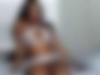 chaneldreamzz's Live Sex Cam Show