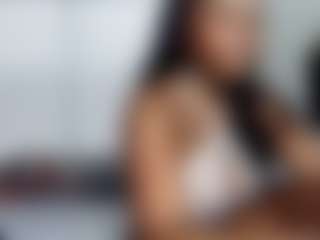 chaneldreamzz's Live Sex Cam Show