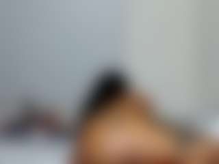 chaneldreamzz's Live Sex Cam Show