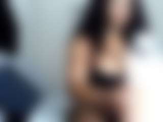 chaneldreamzz's Live Sex Cam Show