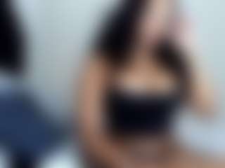 chaneldreamzz's Live Sex Cam Show