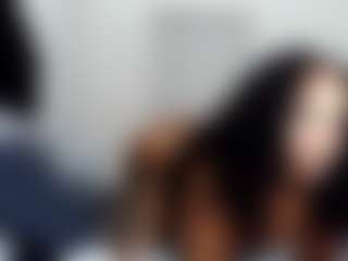 chaneldreamzz's Live Sex Cam Show