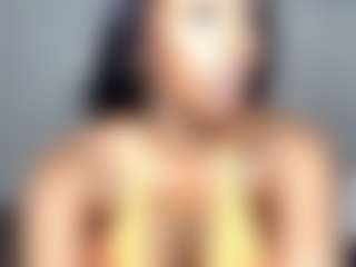 chaneldreamzz's Live Sex Cam Show