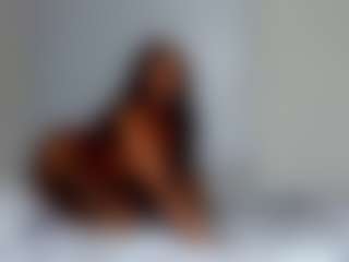 chaneldreamzz's Live Sex Cam Show