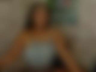 Live cam show with tiffanyfiire - Brown Eyes Black on Latina Girls