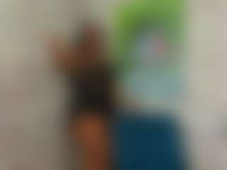 Live cam show with tiffanyfiire - Brown Eyes Ebony on livesuperchat.net