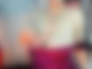 Live cam show with Rebe - MILF on live18s.com
