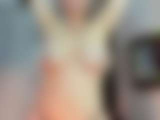 Live cam show with Rebe - MILF on crypto-cams