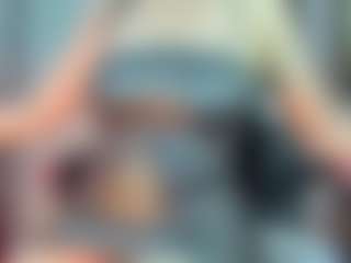 Live cam show with Rebe - Latina Mature on xDating | colombia
