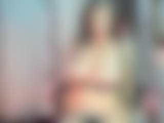 Live cam show with Rebe - Lovense Middle Aged on SpunkLive