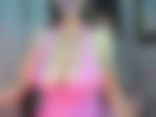 Live cam show with Rebe - BBW Middle Aged on Camming Site