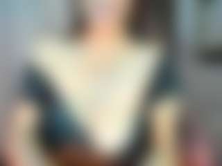 Live cam show with Rebe - Trimmed Granny on chickslive.net