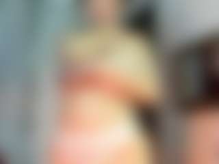 Live cam show with Rebe - Middle Aged on Camsoda