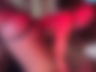 Iluvsaffire Bleu's Live Sex Cam Show