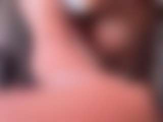 Iluvsaffire Bleu's Live Sex Cam Show