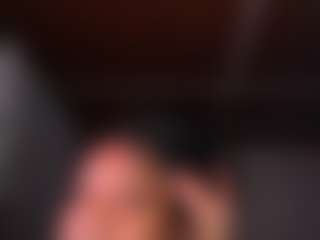 Live cam show with Iluvsaffire Bleu - Bedroom on Cam Slut
