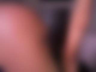 Live cam show with Iluvsaffire Bleu - Brown Eyes on Soda Cam