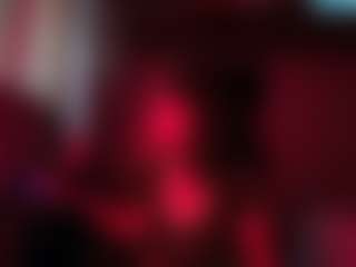 Live cam show with Iluvsaffire Bleu - Solo on Camsoda
