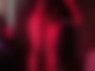 Live cam show with Iluvsaffire Bleu - Wet on Camsoda