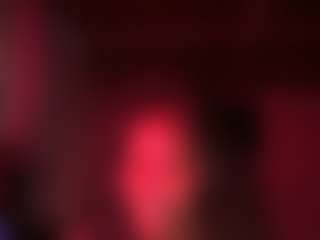 Live cam show with Iluvsaffire Bleu - Oil on Camiplay Live